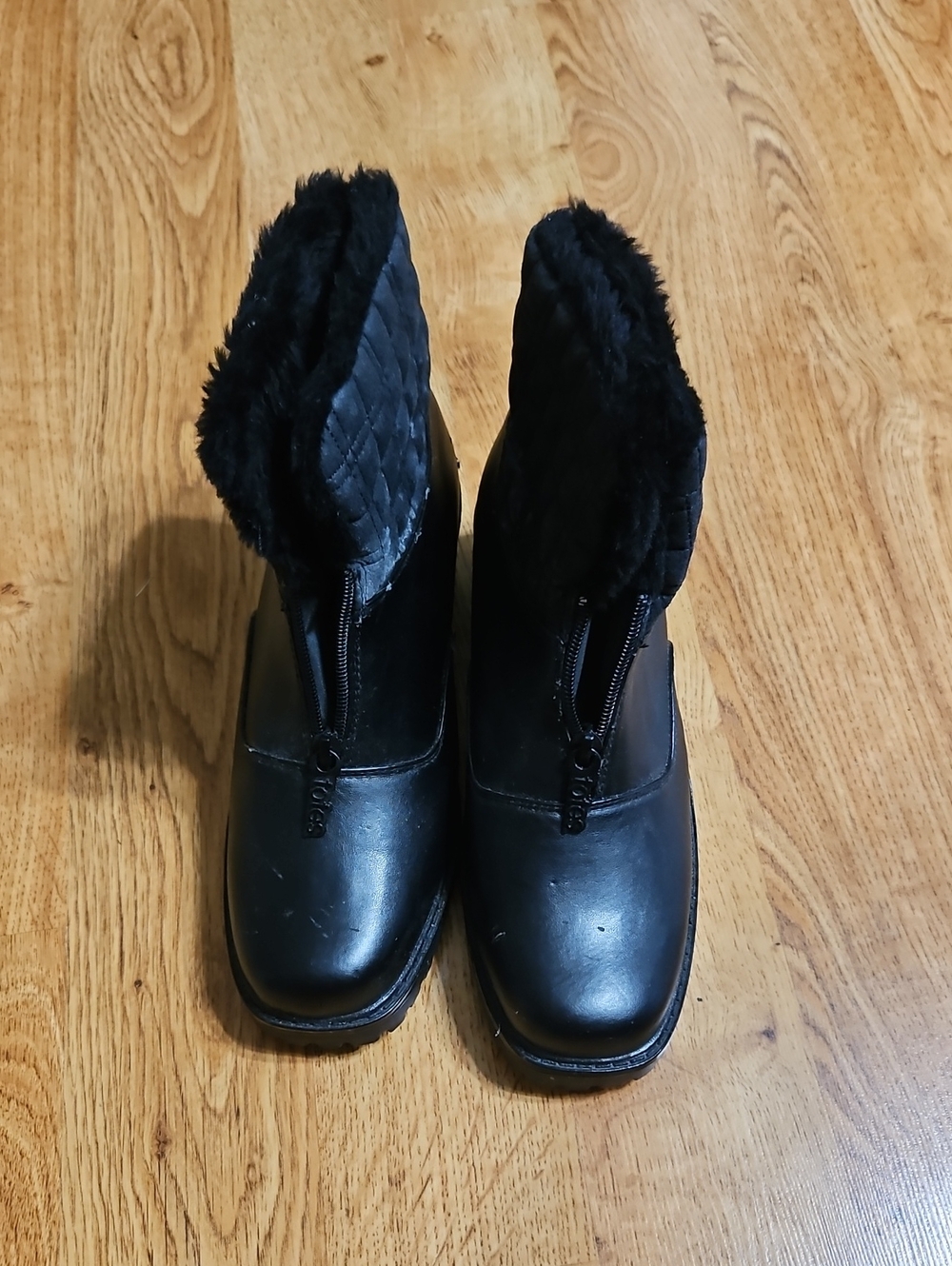 totes Black Quilted Faux-Fur Winter Ankle Boots